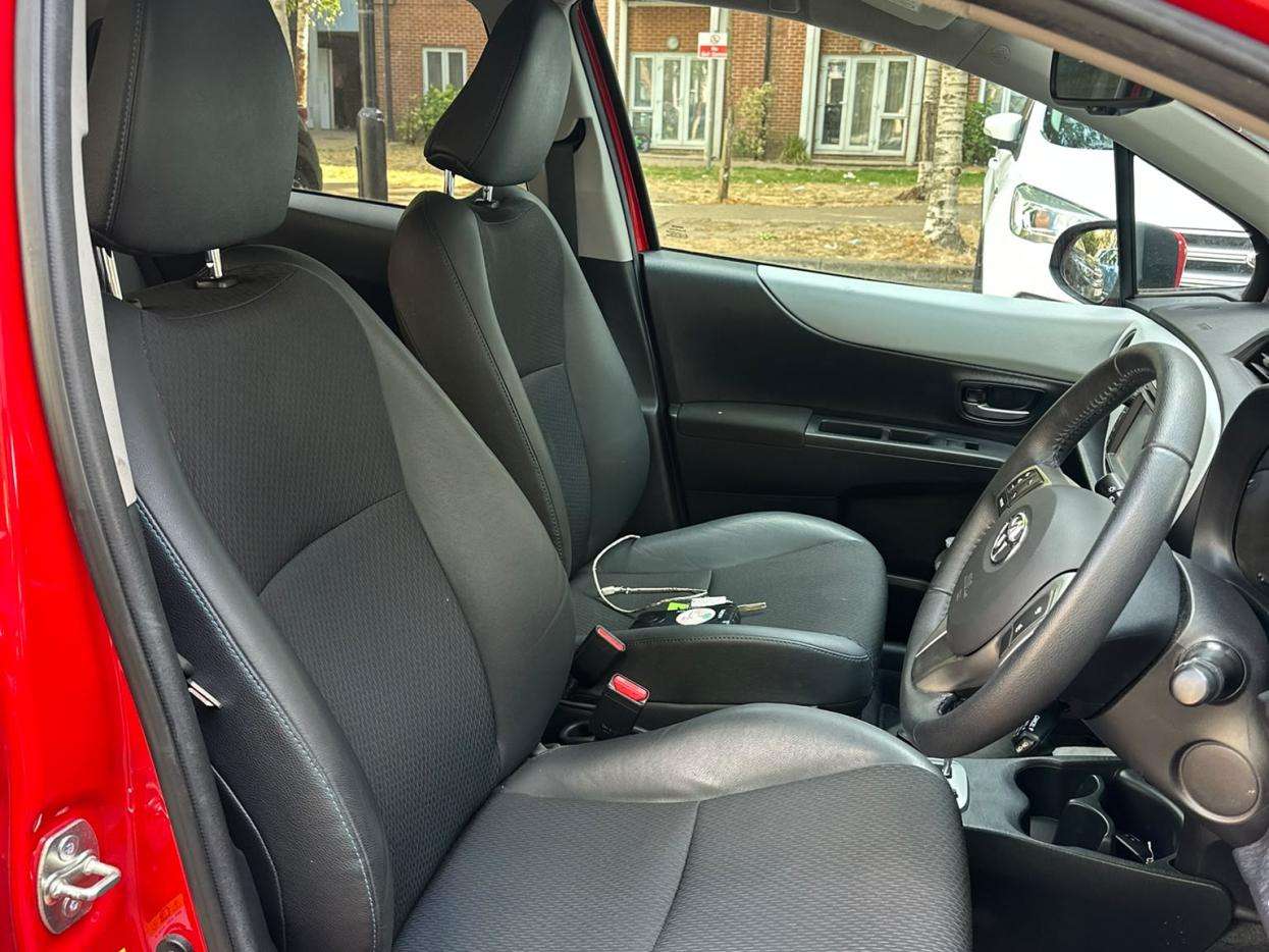 2014 TOYOTA YARIS 2014 TOYOTA YARIS