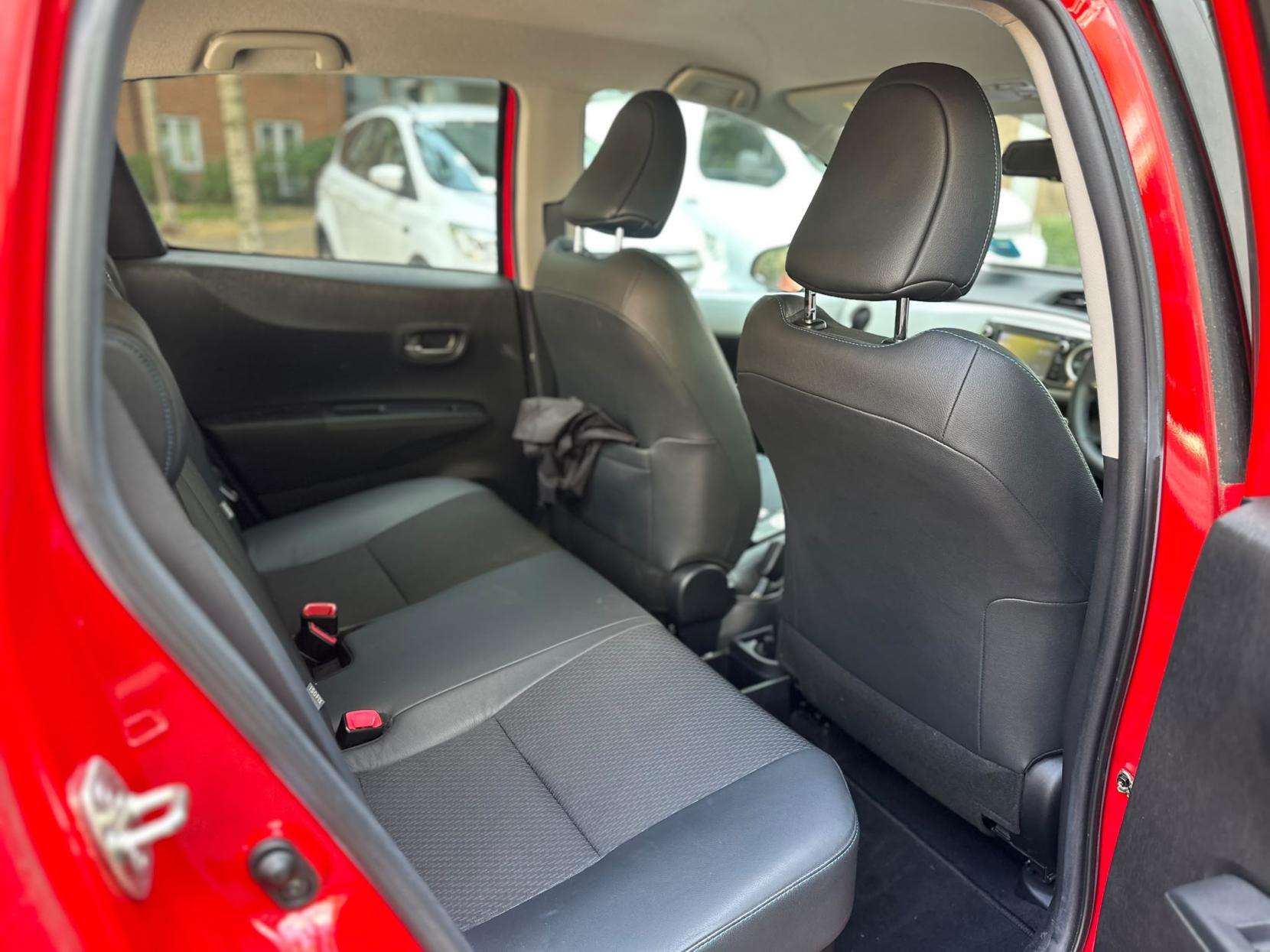 2014 TOYOTA YARIS 2014 TOYOTA YARIS