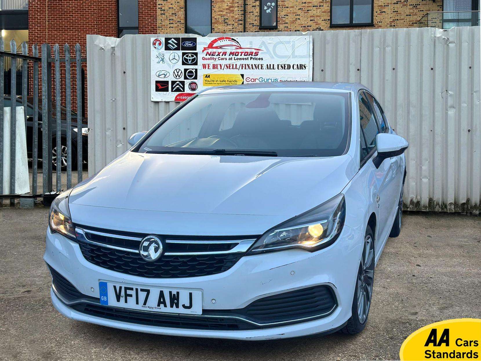 A 2017 VAUXHALL ASTRA 1.4i Turbo Elite Nav Hatchback 5dr Petrol Auto Euro 6 (s/s) (150 ps) A 2017 VAUXHALL ASTRA 1.4i Turbo Elite Nav Hatchback 5dr Petrol Auto Euro 6 (s/s) (150 ps)