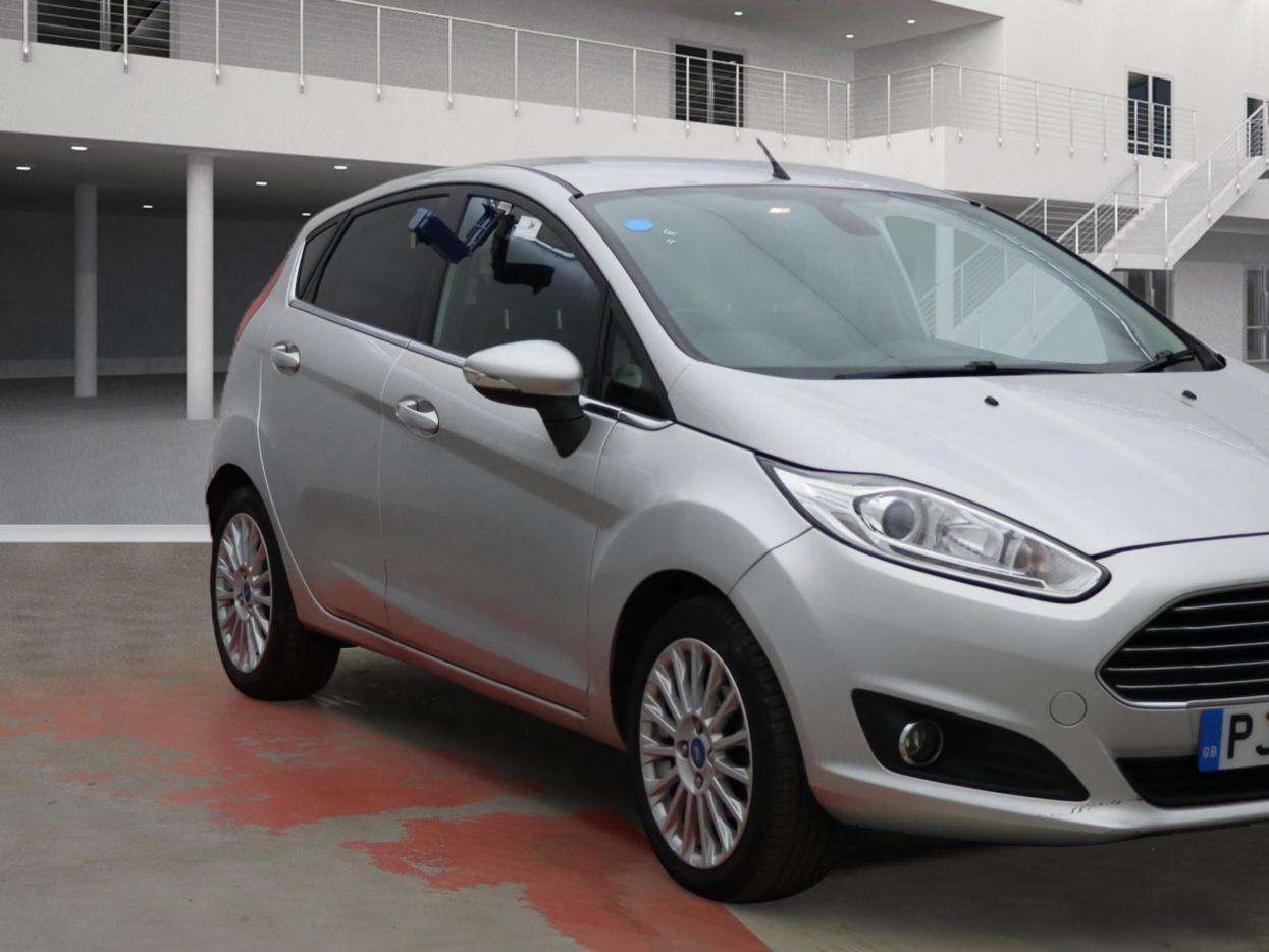 A 2013 FORD FIESTA 1.6 Titanium Hatchback 5dr Petrol Powershift Euro 5 (105 ps) A 2013 FORD FIESTA 1.6 Titanium Hatchback 5dr Petrol Powershift Euro 5 (105 ps)