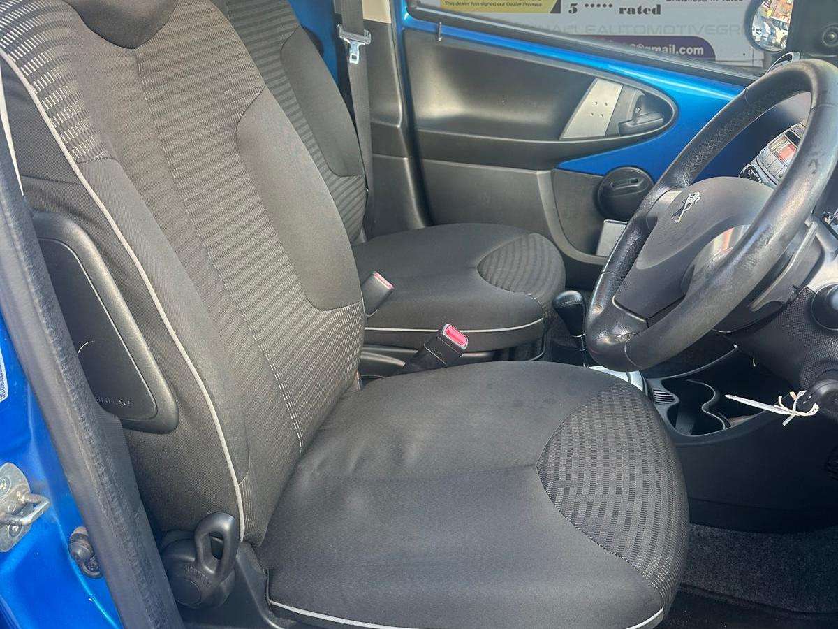 2013 PEUGEOT 107 2013 PEUGEOT 107