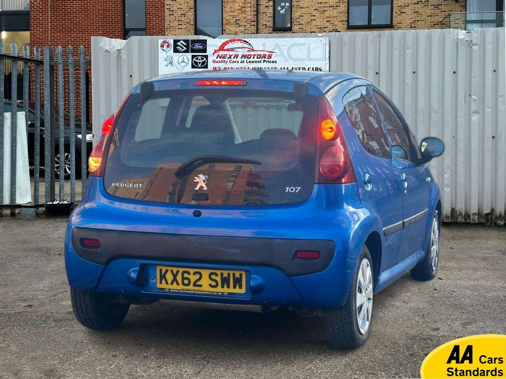 2013 PEUGEOT 107 2013 PEUGEOT 107