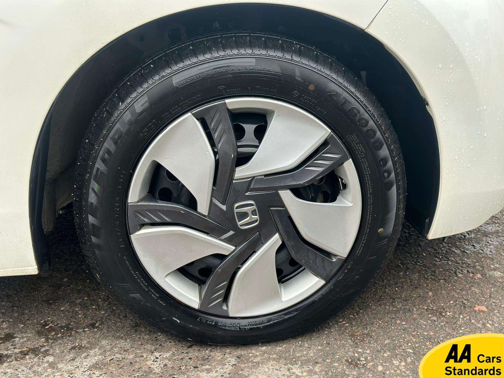 2014 HONDA JAZZ 2014 HONDA JAZZ