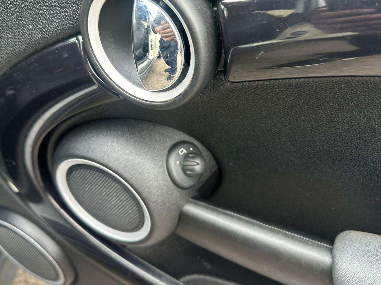 2009 MINI HATCH 2009 MINI HATCH