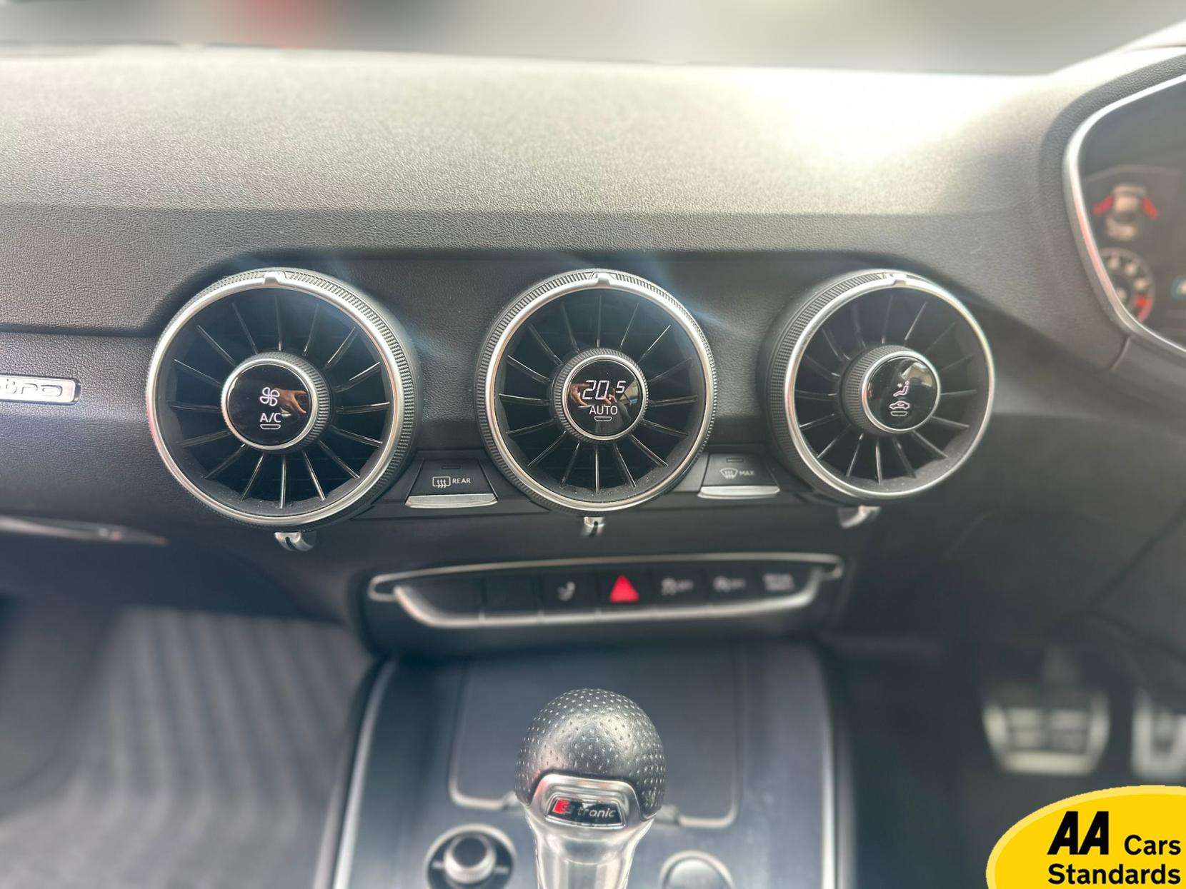 2015 AUDI TT 2015 AUDI TT