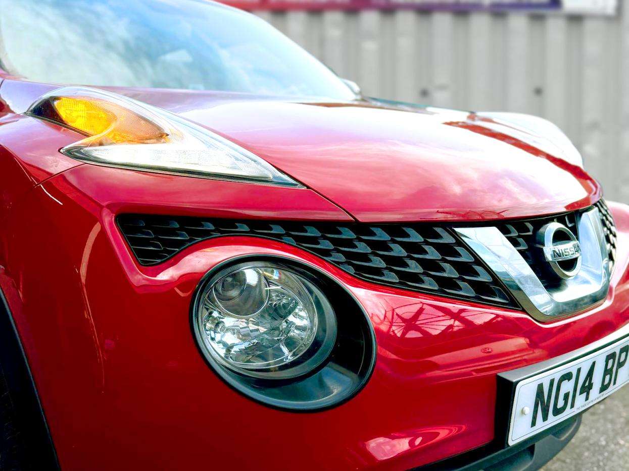 A 2014 NISSAN JUKE 1.2 DIG-T Acenta Premium SUV 5dr Petrol Manual 6Spd Euro 5 (s/s) (115 ps) A 2014 NISSAN JUKE 1.2 DIG-T Acenta Premium SUV 5dr Petrol Manual 6Spd Euro 5 (s/s) (115 ps)