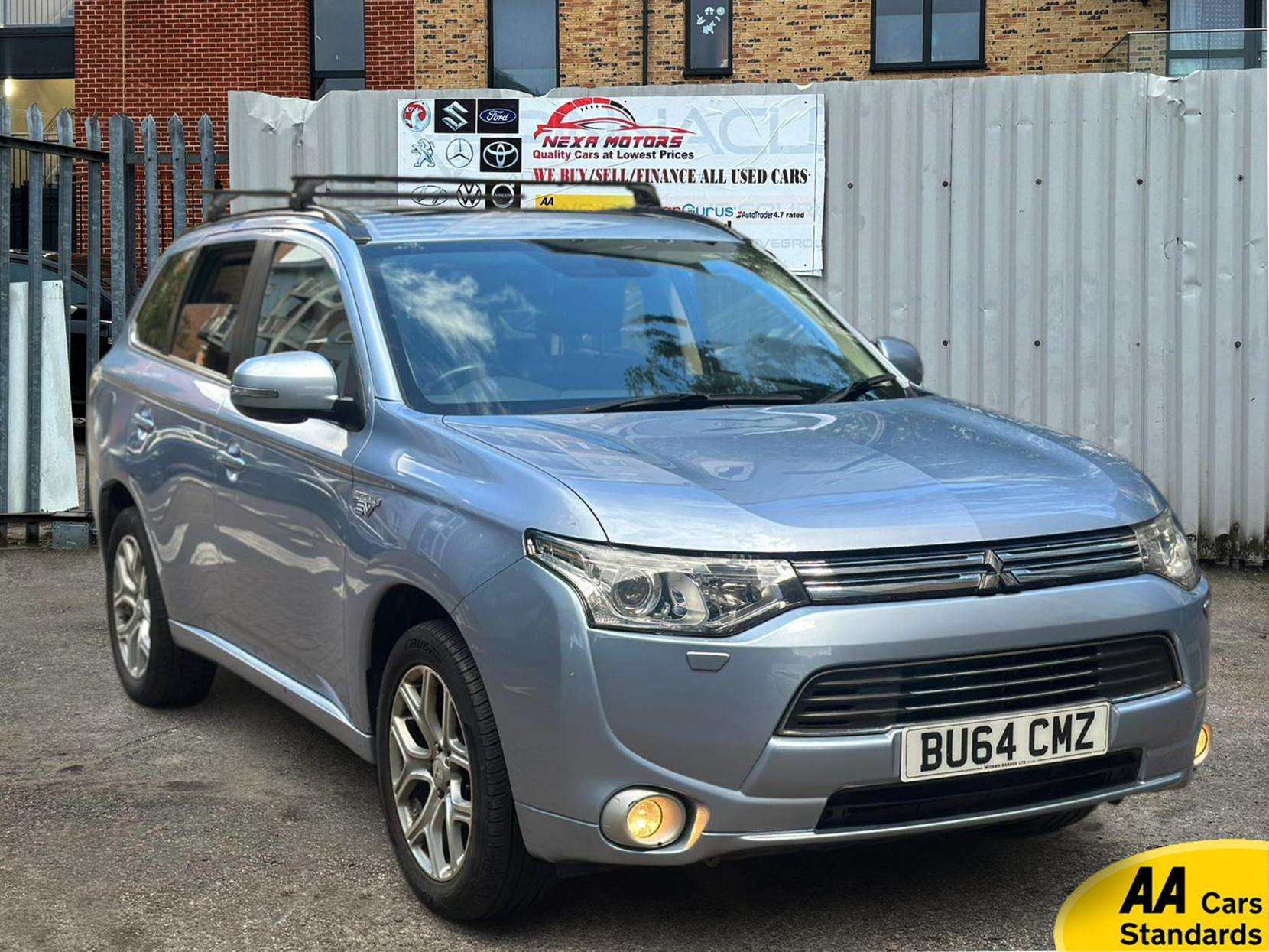 A 2014 MITSUBISHI OUTLANDER 2.0h 12kWh GX4hs SUV 5dr Petrol Plug-in Hybrid CVT 4WD Euro 5 (s/s) (200 ps) A 2014 MITSUBISHI OUTLANDER 2.0h 12kWh GX4hs SUV 5dr Petrol Plug-in Hybrid CVT 4WD Euro 5 (s/s) (200 ps)