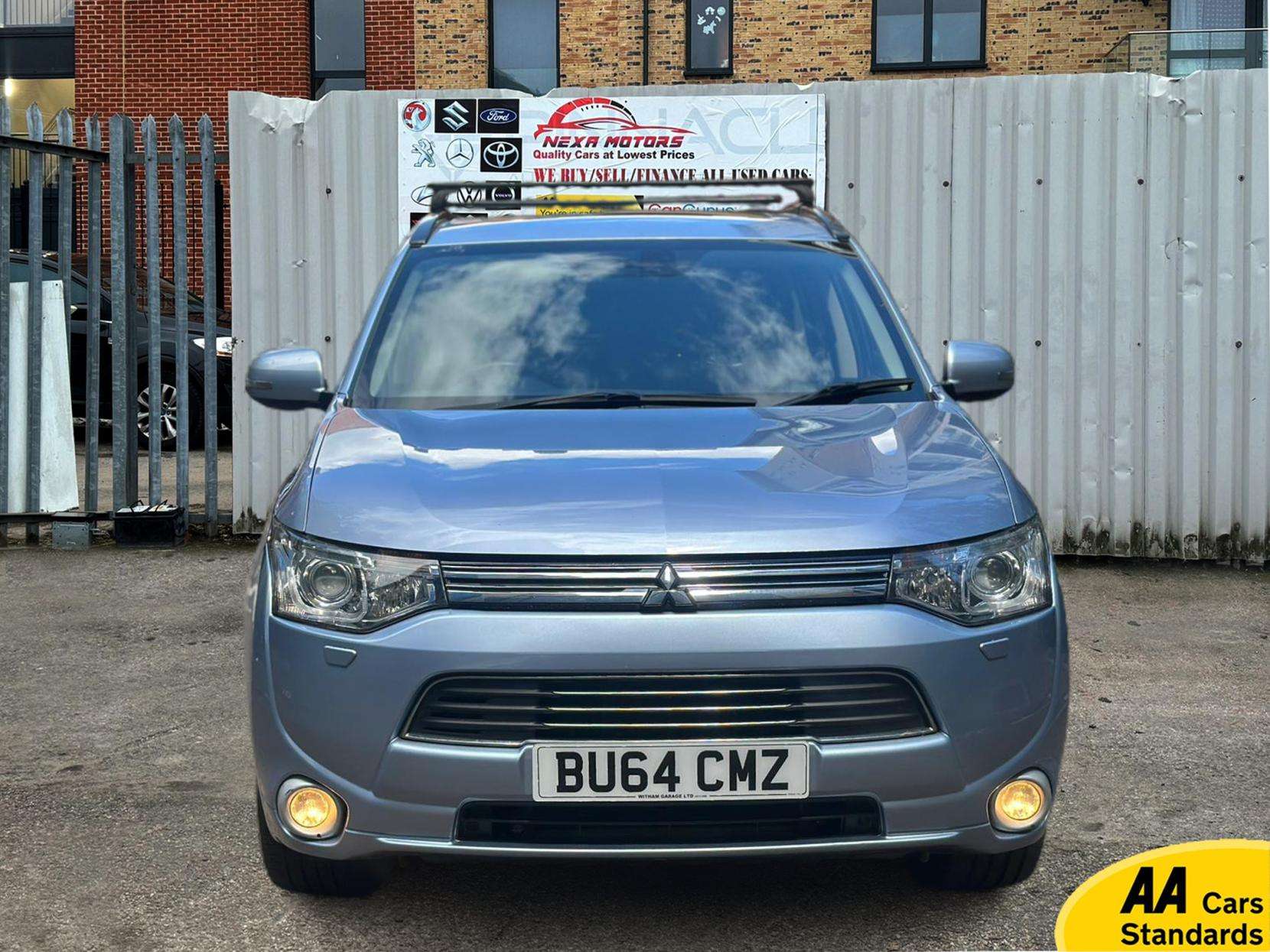 A 2014 MITSUBISHI OUTLANDER 2.0h 12kWh GX4hs SUV 5dr Petrol Plug-in Hybrid CVT 4WD Euro 5 (s/s) (200 ps) A 2014 MITSUBISHI OUTLANDER 2.0h 12kWh GX4hs SUV 5dr Petrol Plug-in Hybrid CVT 4WD Euro 5 (s/s) (200 ps)