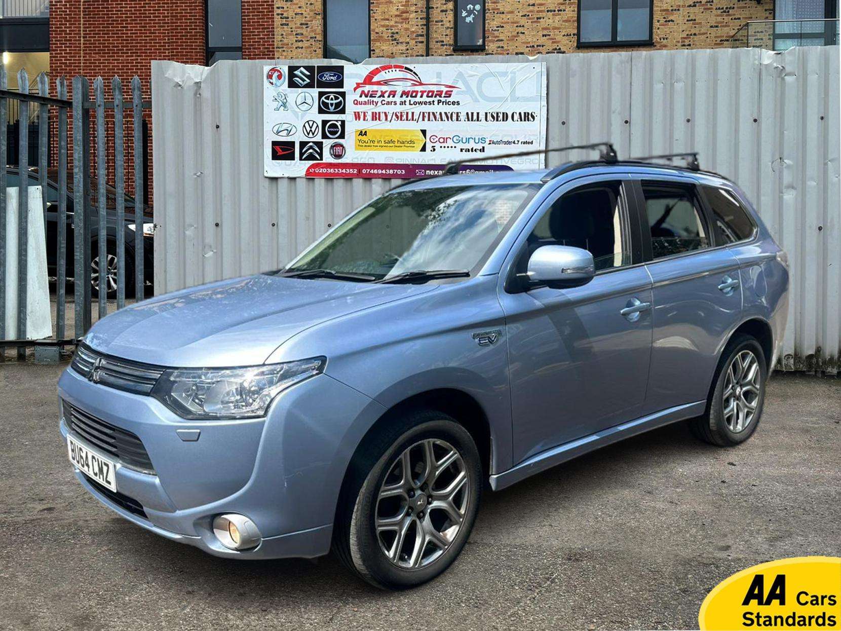 A 2014 MITSUBISHI OUTLANDER 2.0h 12kWh GX4hs SUV 5dr Petrol Plug-in Hybrid CVT 4WD Euro 5 (s/s) (200 ps) A 2014 MITSUBISHI OUTLANDER 2.0h 12kWh GX4hs SUV 5dr Petrol Plug-in Hybrid CVT 4WD Euro 5 (s/s) (200 ps)