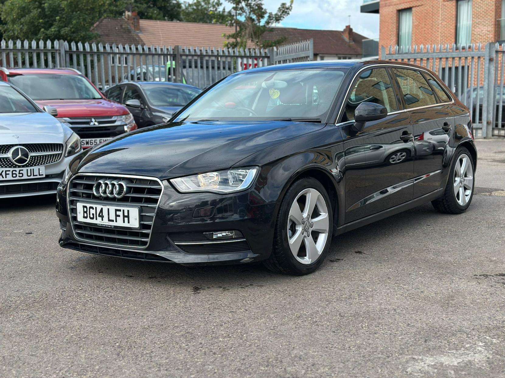 A 2014 AUDI A3 1.4 TFSI Sport Sportback 5dr Petrol S Tronic Euro 5 (s/s) (122 ps) A 2014 AUDI A3 1.4 TFSI Sport Sportback 5dr Petrol S Tronic Euro 5 (s/s) (122 ps)
