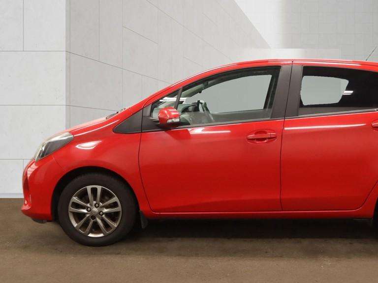2015 TOYOTA YARIS 2015 TOYOTA YARIS