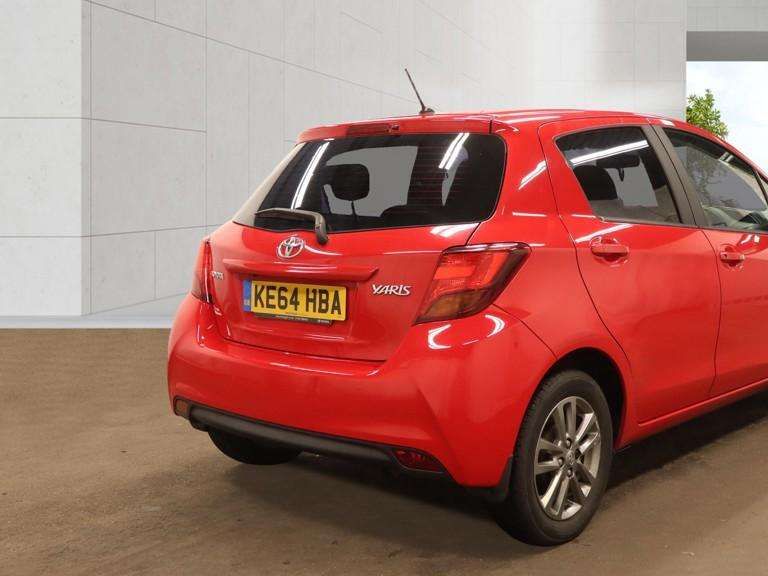 A 2015 TOYOTA YARIS 1.33 Dual VVT-i Excel Hatchback 5dr Petrol Multidrive S Euro 6 (Safety Sense) (99 ps) A 2015 TOYOTA YARIS 1.33 Dual VVT-i Excel Hatchback 5dr Petrol Multidrive S Euro 6 (Safety Sense) (99 ps)