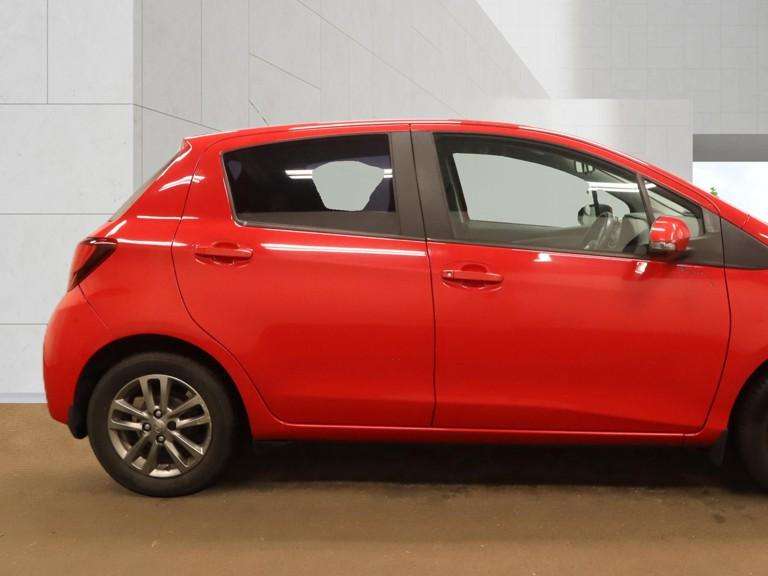 2015 TOYOTA YARIS 2015 TOYOTA YARIS