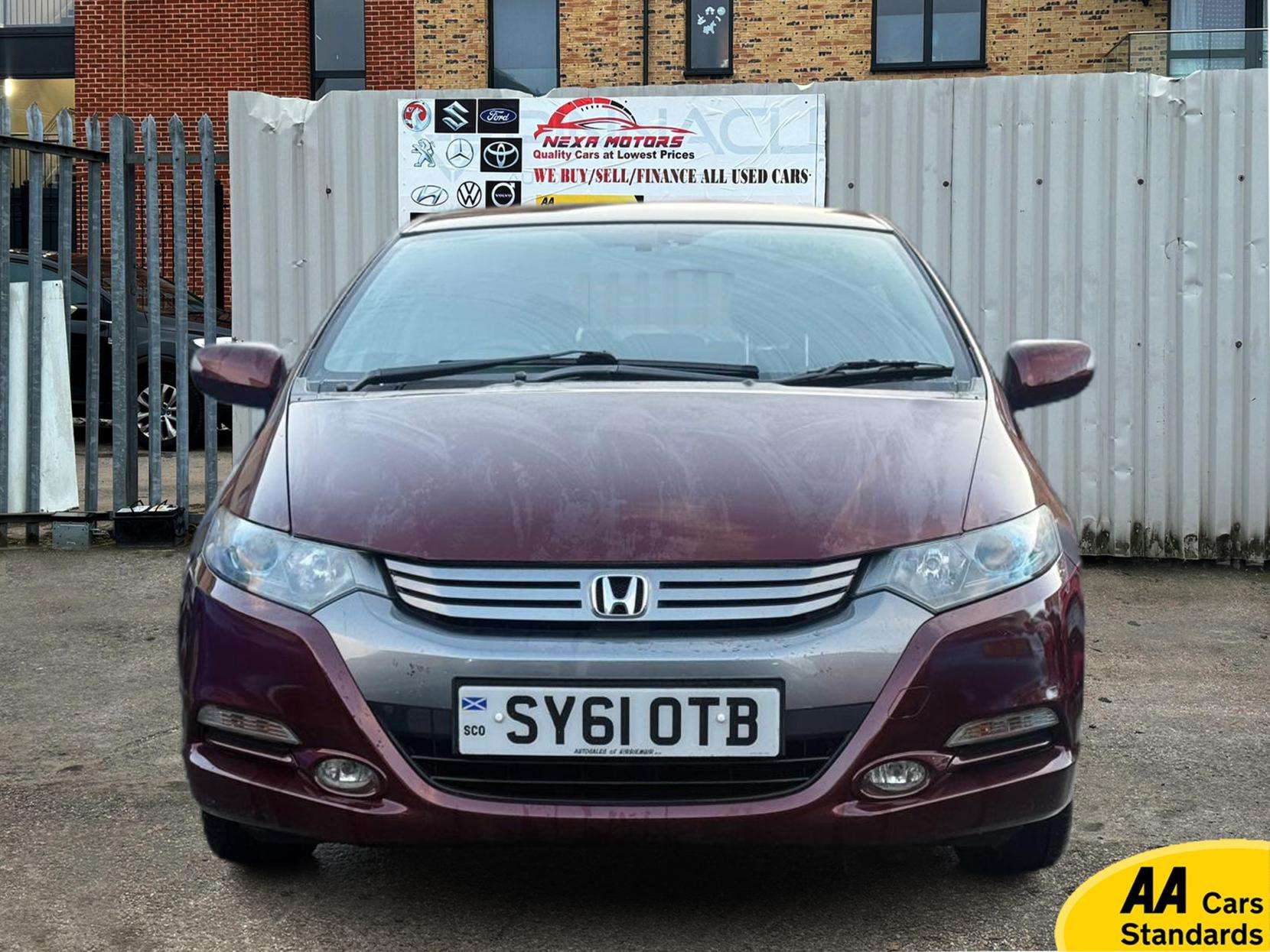 A 2011 HONDA INSIGHT 1.3h IMA ES Hatchback 5dr Petrol Hybrid CVT Euro 5 (102 ps) A 2011 HONDA INSIGHT 1.3h IMA ES Hatchback 5dr Petrol Hybrid CVT Euro 5 (102 ps)