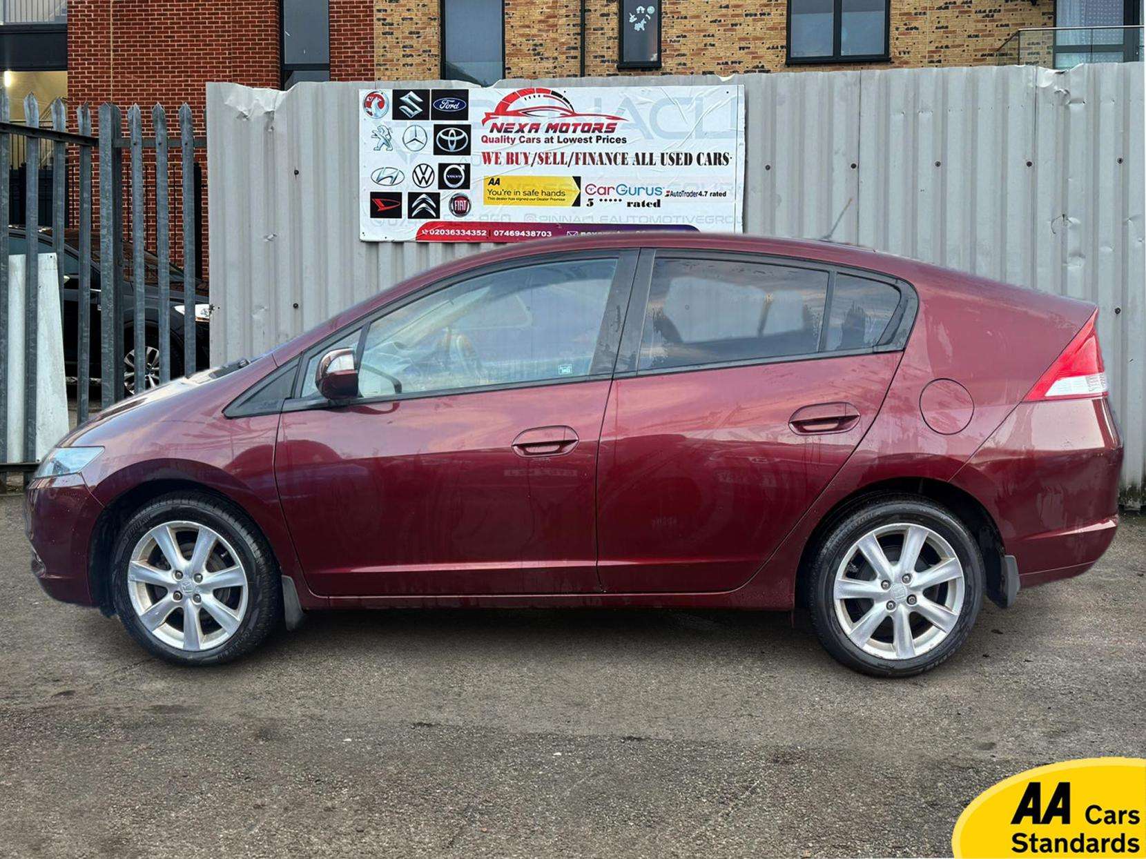A 2011 HONDA INSIGHT 1.3h IMA ES Hatchback 5dr Petrol Hybrid CVT Euro 5 (102 ps) A 2011 HONDA INSIGHT 1.3h IMA ES Hatchback 5dr Petrol Hybrid CVT Euro 5 (102 ps)