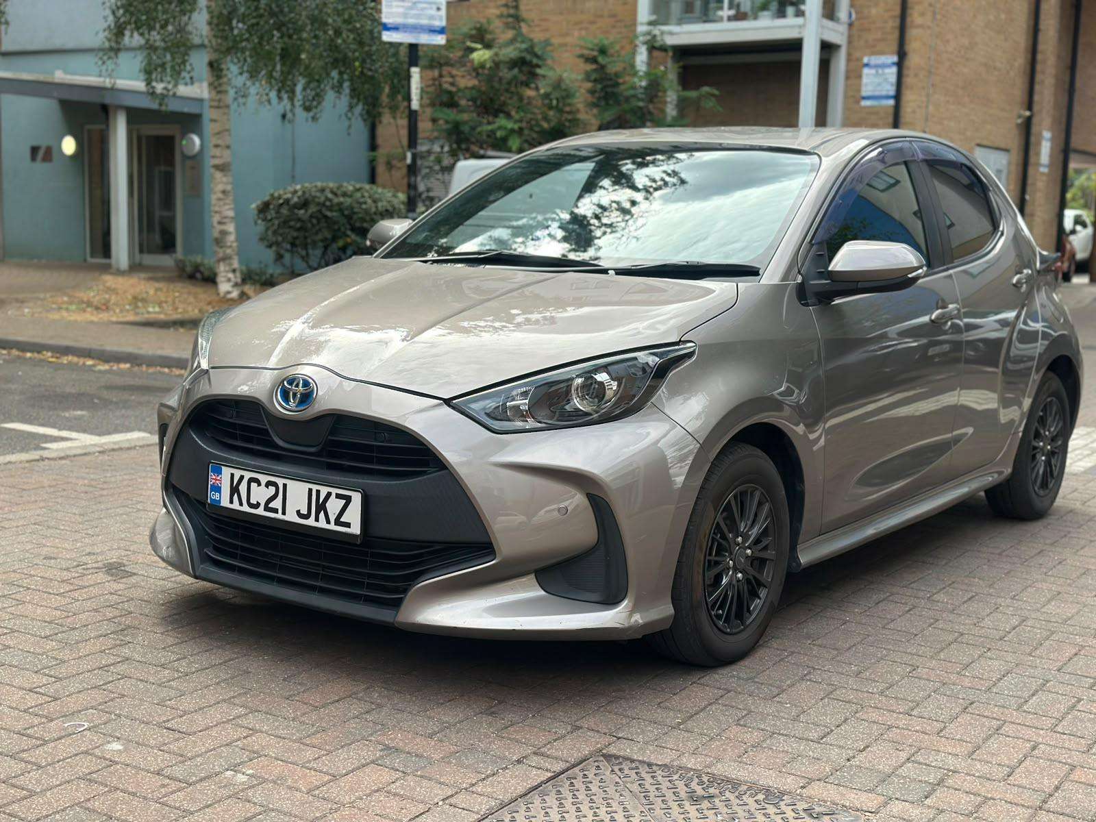 2021 TOYOTA YARIS 2021 TOYOTA YARIS