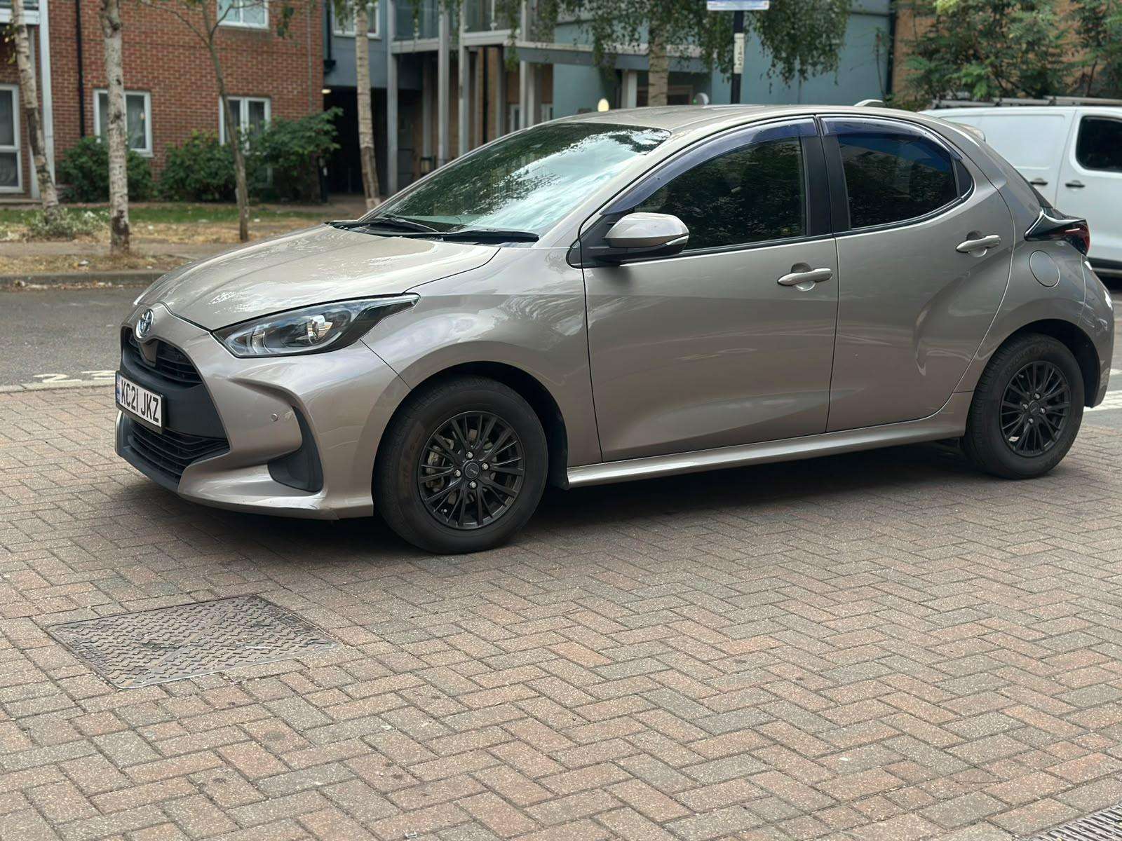 2021 TOYOTA YARIS 2021 TOYOTA YARIS
