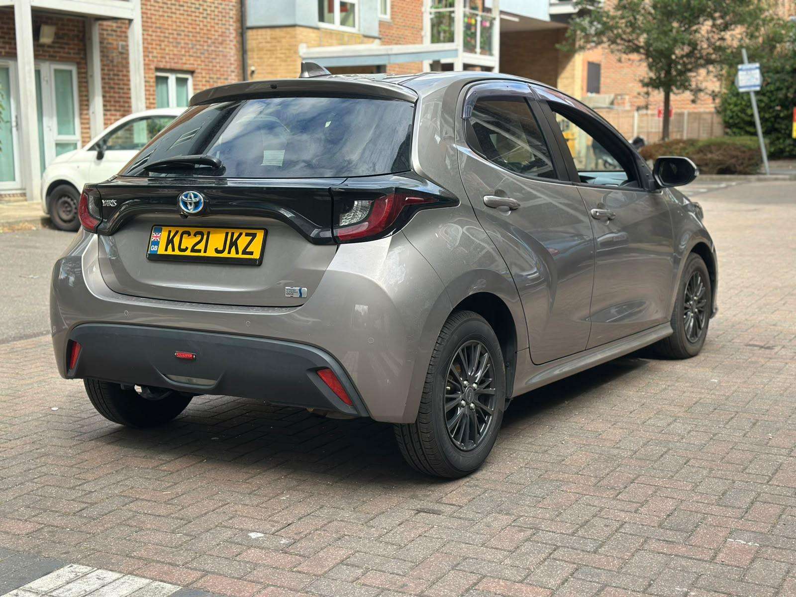 2021 TOYOTA YARIS 2021 TOYOTA YARIS