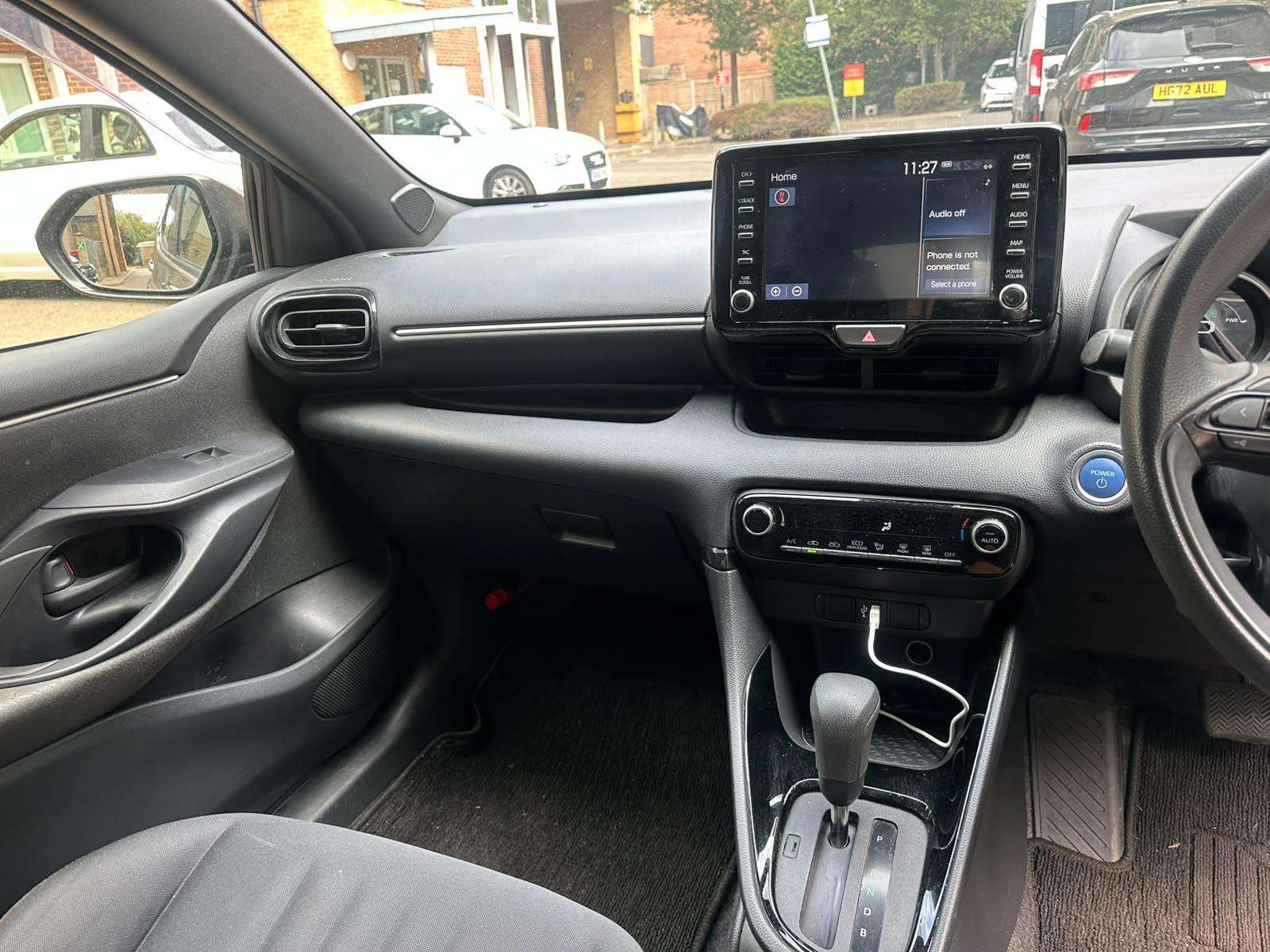 2021 TOYOTA YARIS 2021 TOYOTA YARIS
