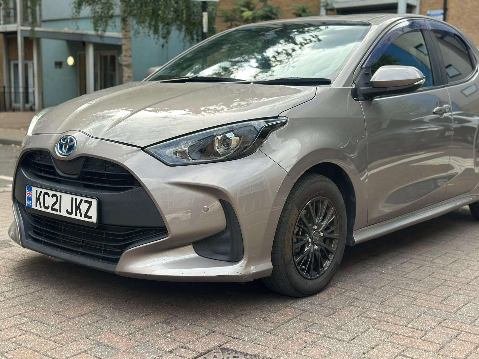 2021 TOYOTA YARIS 2021 TOYOTA YARIS