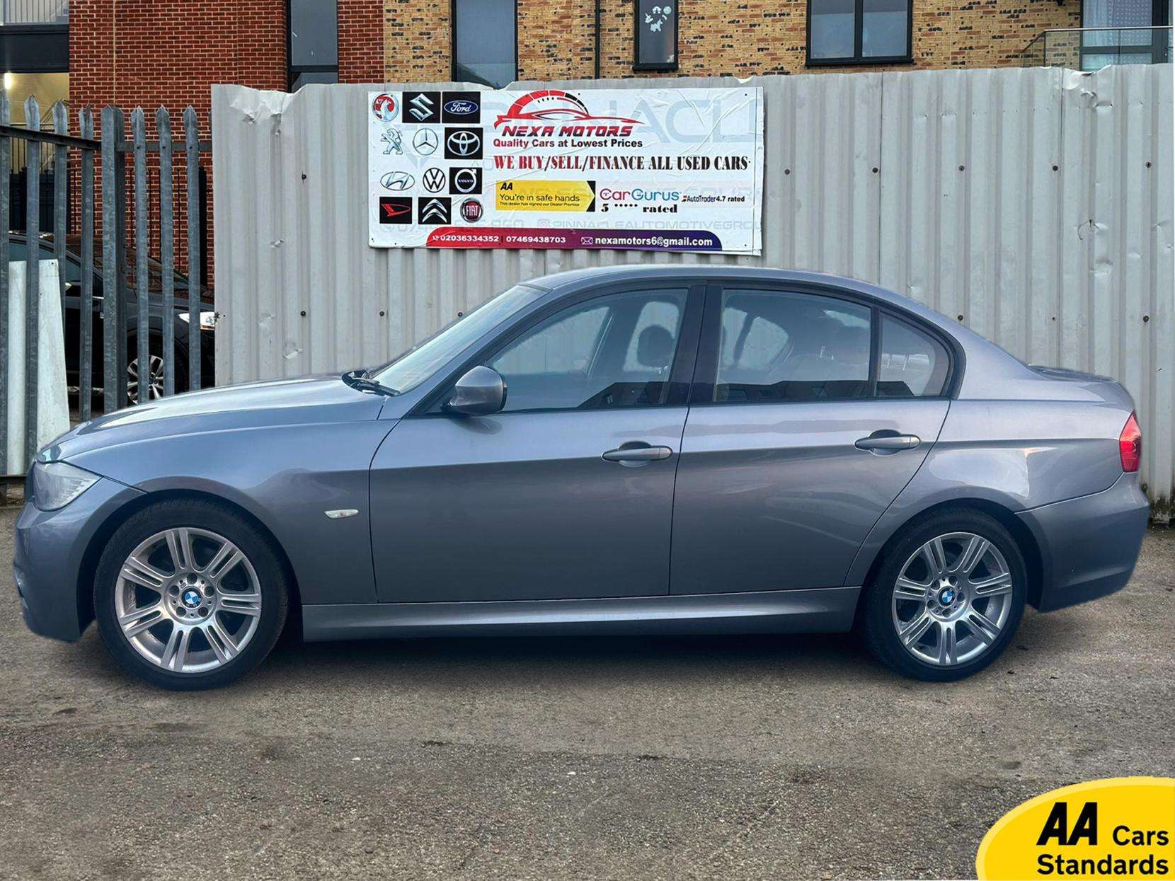 A 2010 BMW 3 SERIES 2.0 318d M Sport Saloon 4dr Diesel Steptronic Euro 5 (143 ps) A 2010 BMW 3 SERIES 2.0 318d M Sport Saloon 4dr Diesel Steptronic Euro 5 (143 ps)
