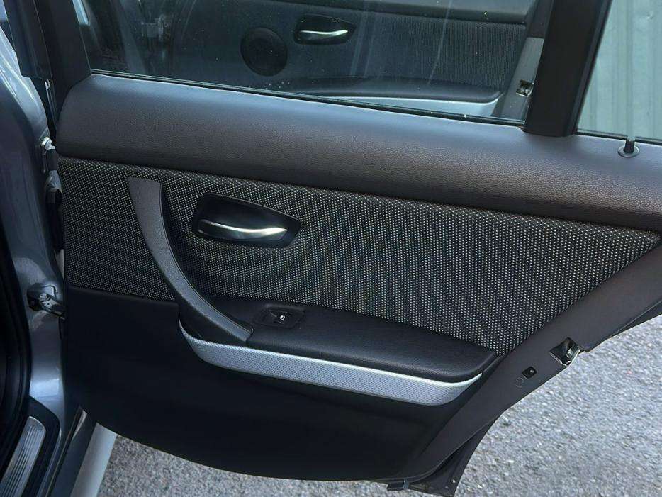 2010 BMW 3 SERIES 2010 BMW 3 SERIES