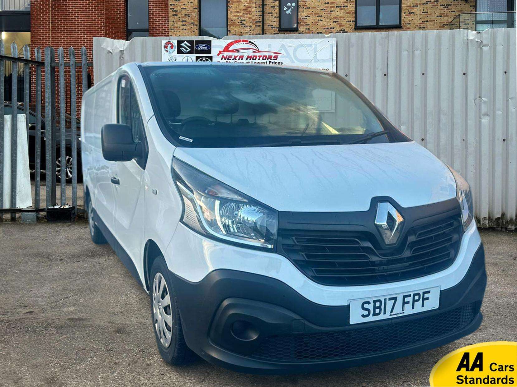 A 2017 RENAULT TRAFIC 1.6 dCi 29 Business Panel Van 5dr Diesel Manual LWB Standard Roof Euro 6 (120 ps) A 2017 RENAULT TRAFIC 1.6 dCi 29 Business Panel Van 5dr Diesel Manual LWB Standard Roof Euro 6 (120 ps)
