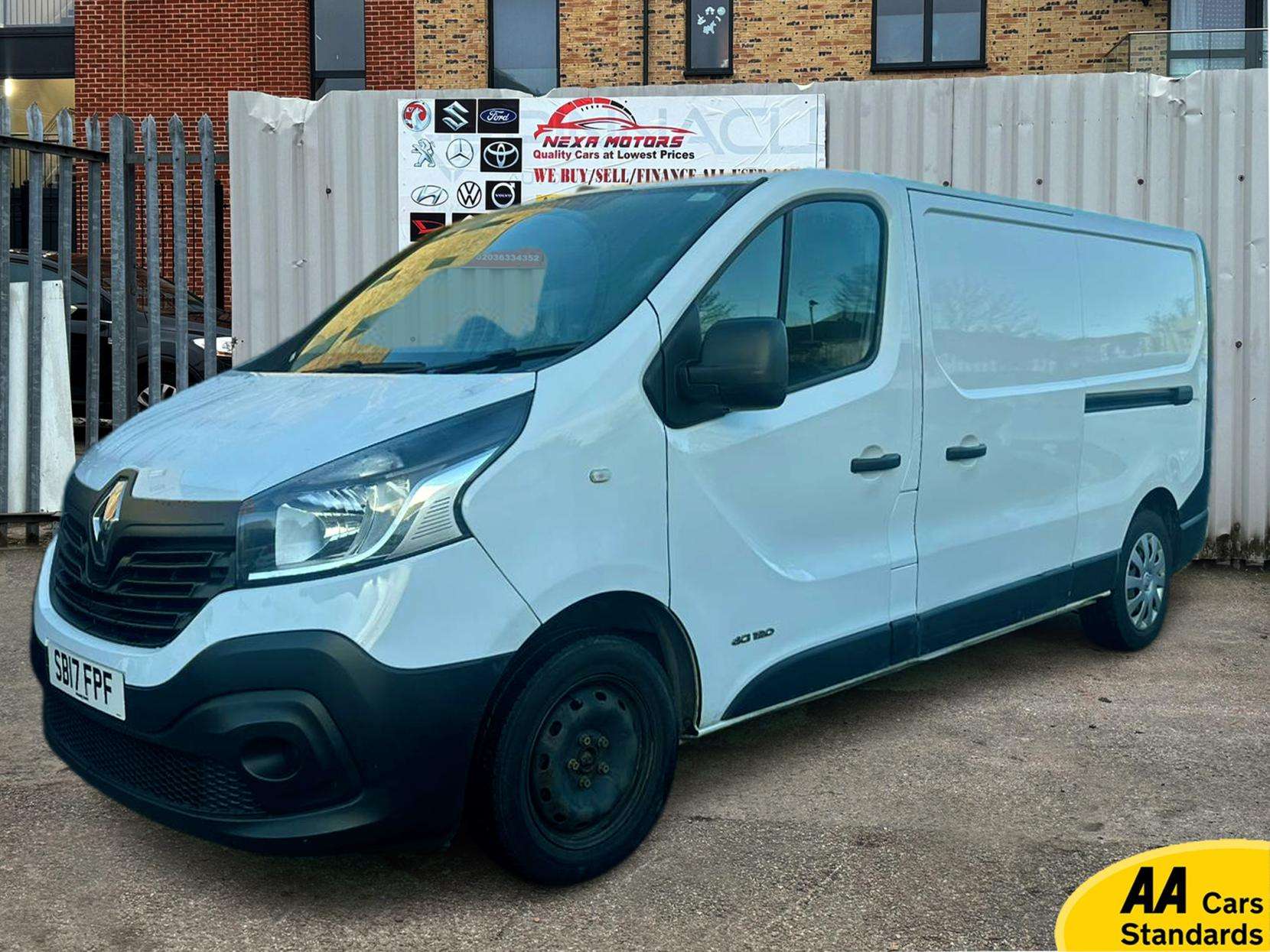 A 2017 RENAULT TRAFIC 1.6 dCi 29 Business Panel Van 5dr Diesel Manual LWB Standard Roof Euro 6 (120 ps) A 2017 RENAULT TRAFIC 1.6 dCi 29 Business Panel Van 5dr Diesel Manual LWB Standard Roof Euro 6 (120 ps)
