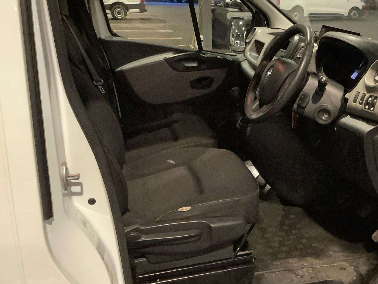 2017 RENAULT TRAFIC 2017 RENAULT TRAFIC