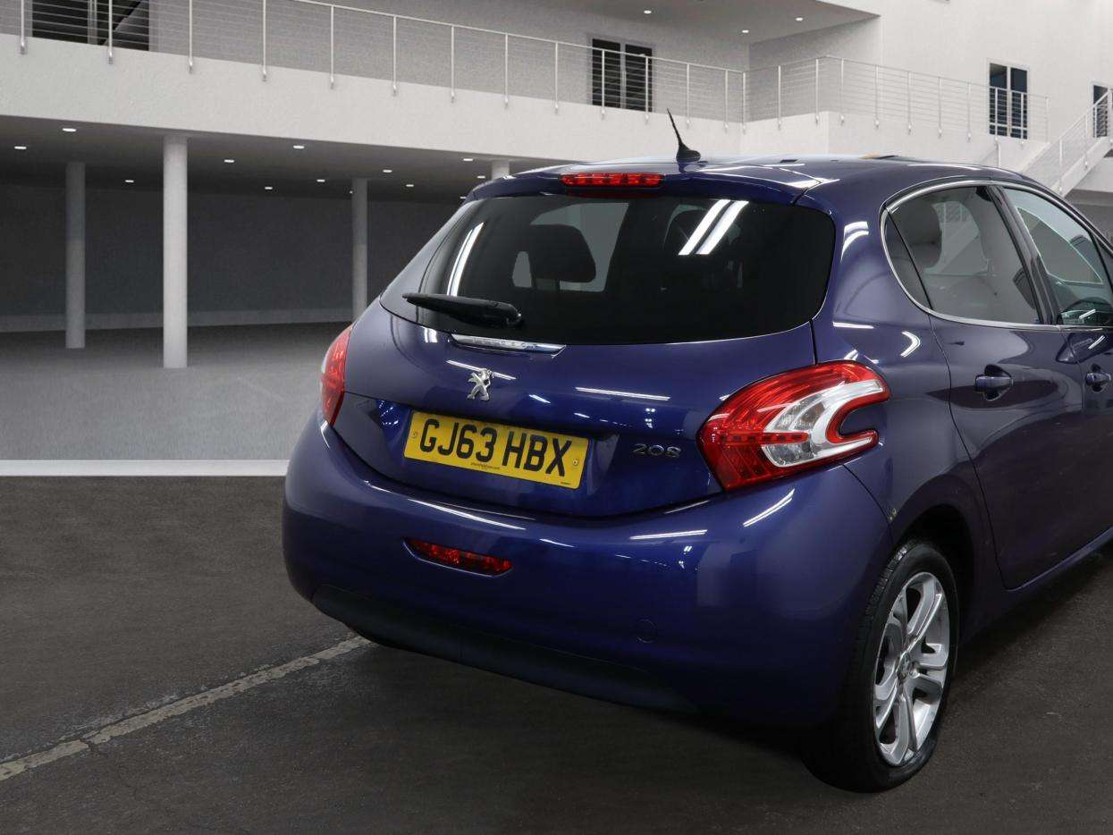 2013 PEUGEOT 208 2013 PEUGEOT 208