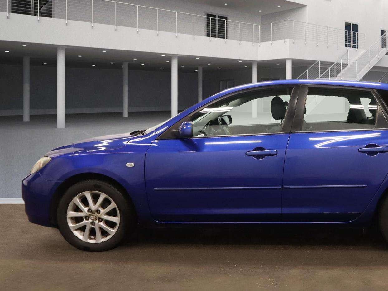 A 2008 MAZDA MAZDA3 1.6 Takara Hatchback 5dr Petrol Automatic (183 g/km, 103 bhp) A 2008 MAZDA MAZDA3 1.6 Takara Hatchback 5dr Petrol Automatic (183 g/km, 103 bhp)