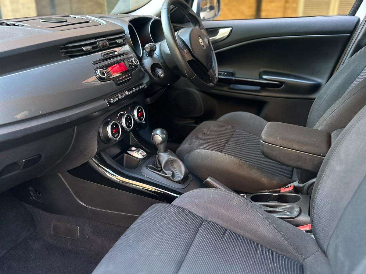 2012 ALFA ROMEO GIULIETTA 2012 ALFA ROMEO GIULIETTA