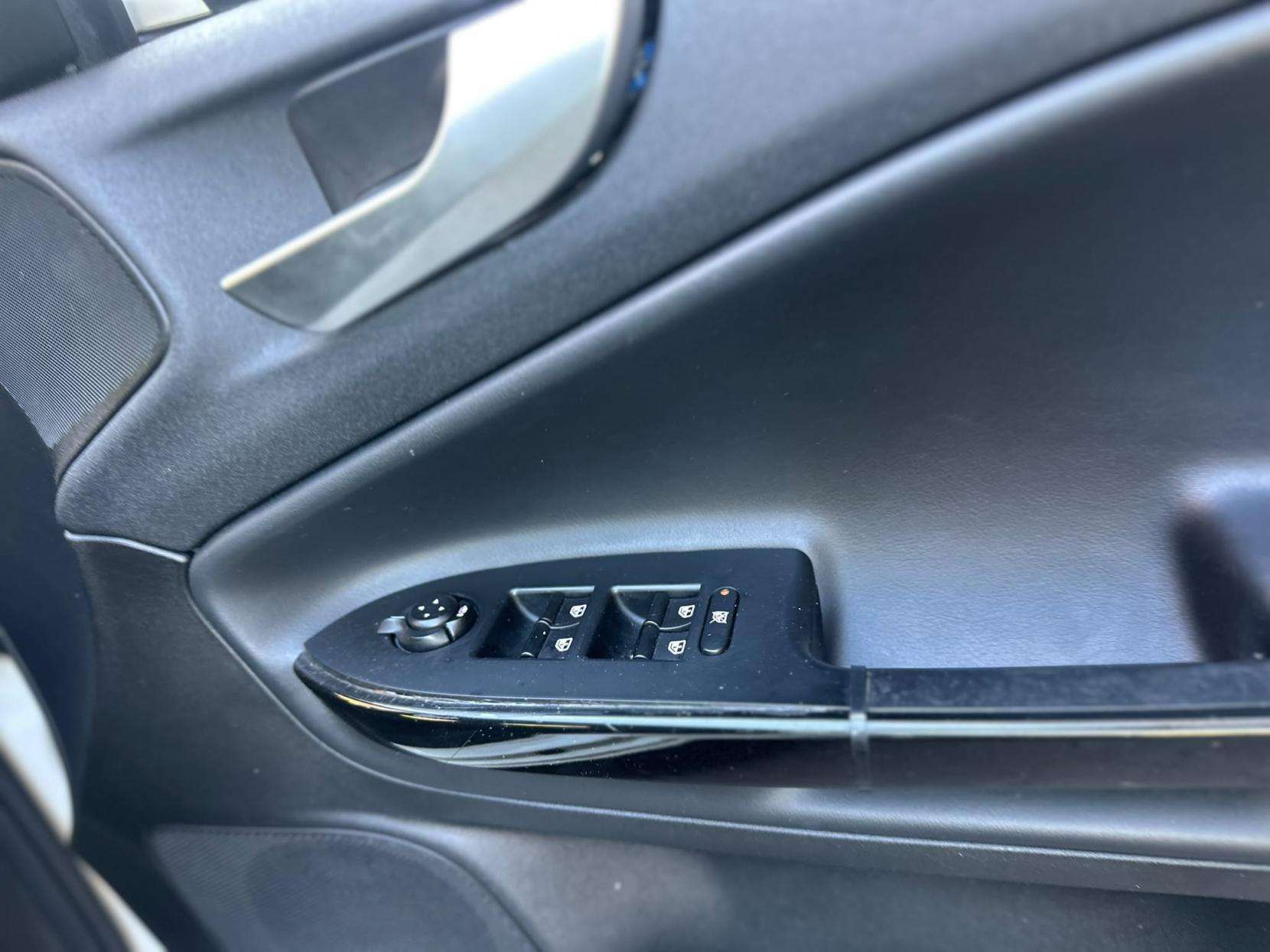 2012 ALFA ROMEO GIULIETTA 2012 ALFA ROMEO GIULIETTA