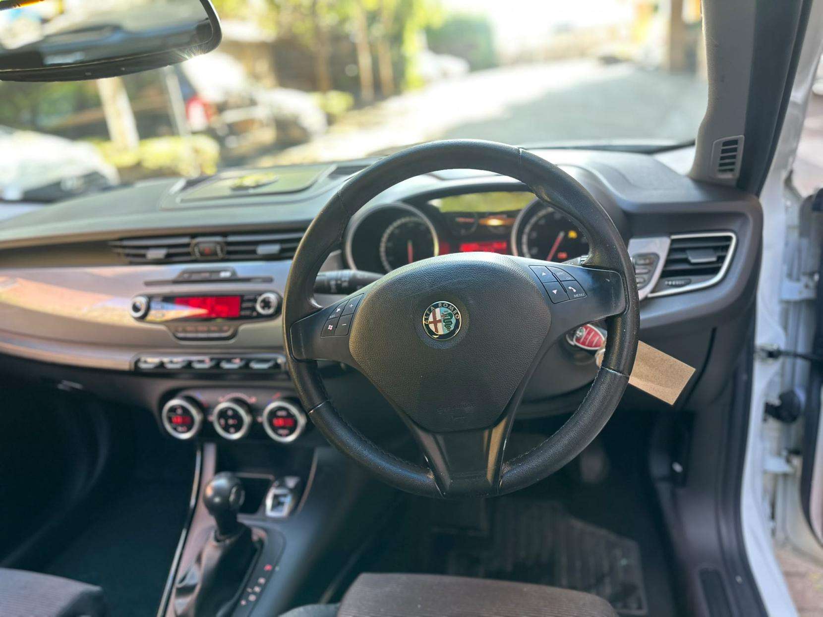 2012 ALFA ROMEO GIULIETTA 2012 ALFA ROMEO GIULIETTA