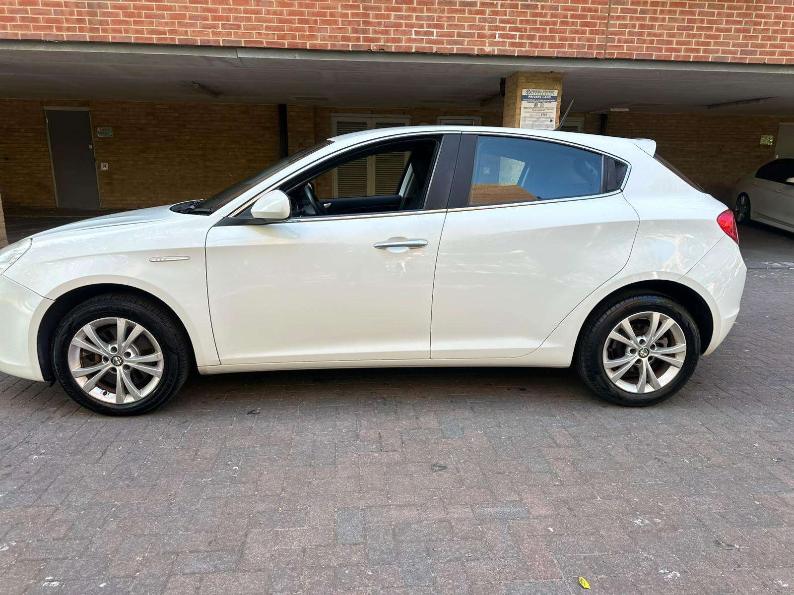 2012 ALFA ROMEO GIULIETTA 2012 ALFA ROMEO GIULIETTA