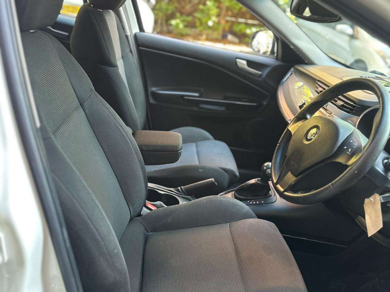 2012 ALFA ROMEO GIULIETTA 2012 ALFA ROMEO GIULIETTA