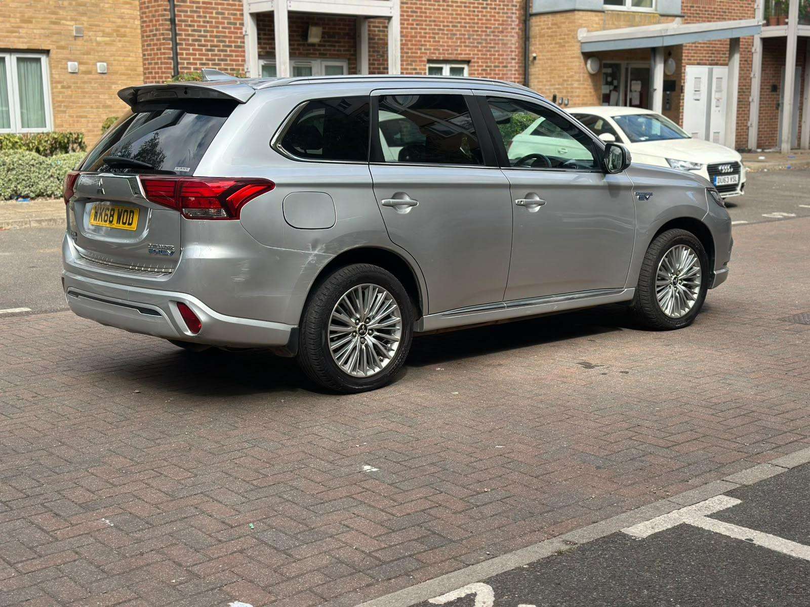 2018 MITSUBISHI OUTLANDER 2018 MITSUBISHI OUTLANDER