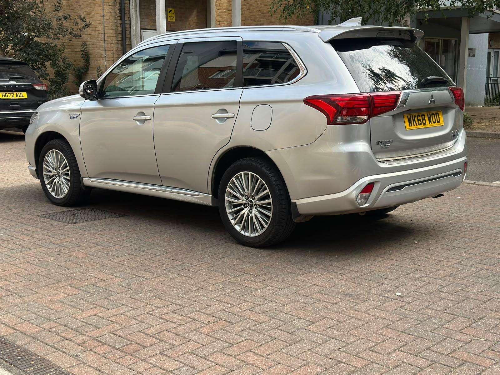 2018 MITSUBISHI OUTLANDER 2018 MITSUBISHI OUTLANDER