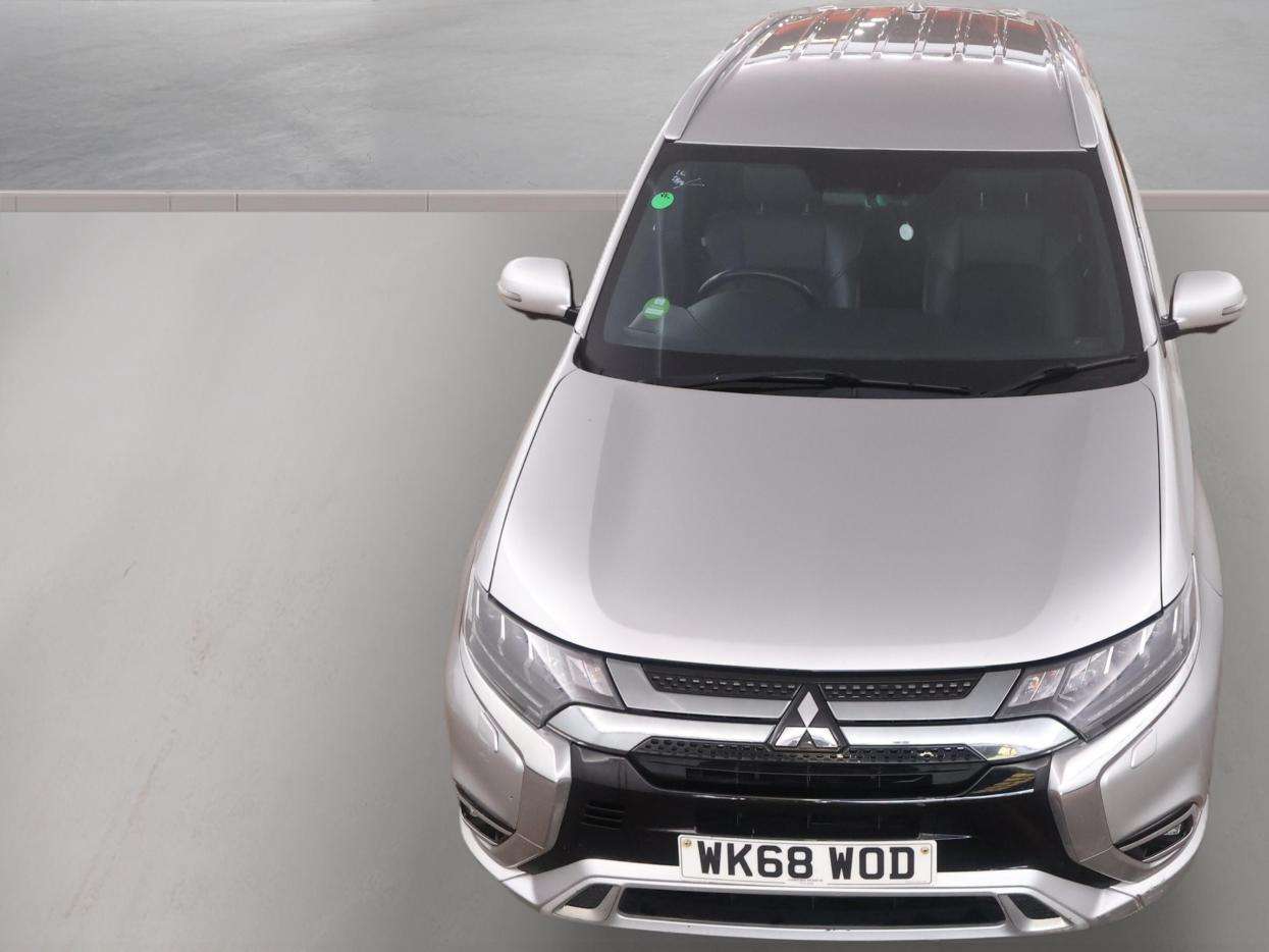 A 2018 MITSUBISHI OUTLANDER 2.4h TwinMotor 13.8kWh 4h SUV 5dr Petrol Plug-in Hybrid CVT 4WD Euro 6 (s/s) (209 ps) A 2018 MITSUBISHI OUTLANDER 2.4h TwinMotor 13.8kWh 4h SUV 5dr Petrol Plug-in Hybrid CVT 4WD Euro 6 (s/s) (209 ps)