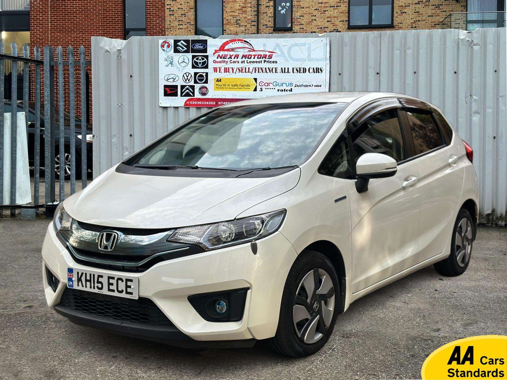 A 2015 HONDA JAZZ 1.5 hybrid i-VTEC SE Hatchback 5dr Petrol CVT Euro 6 (s/s) (102 ps) A 2015 HONDA JAZZ 1.5 hybrid i-VTEC SE Hatchback 5dr Petrol CVT Euro 6 (s/s) (102 ps)