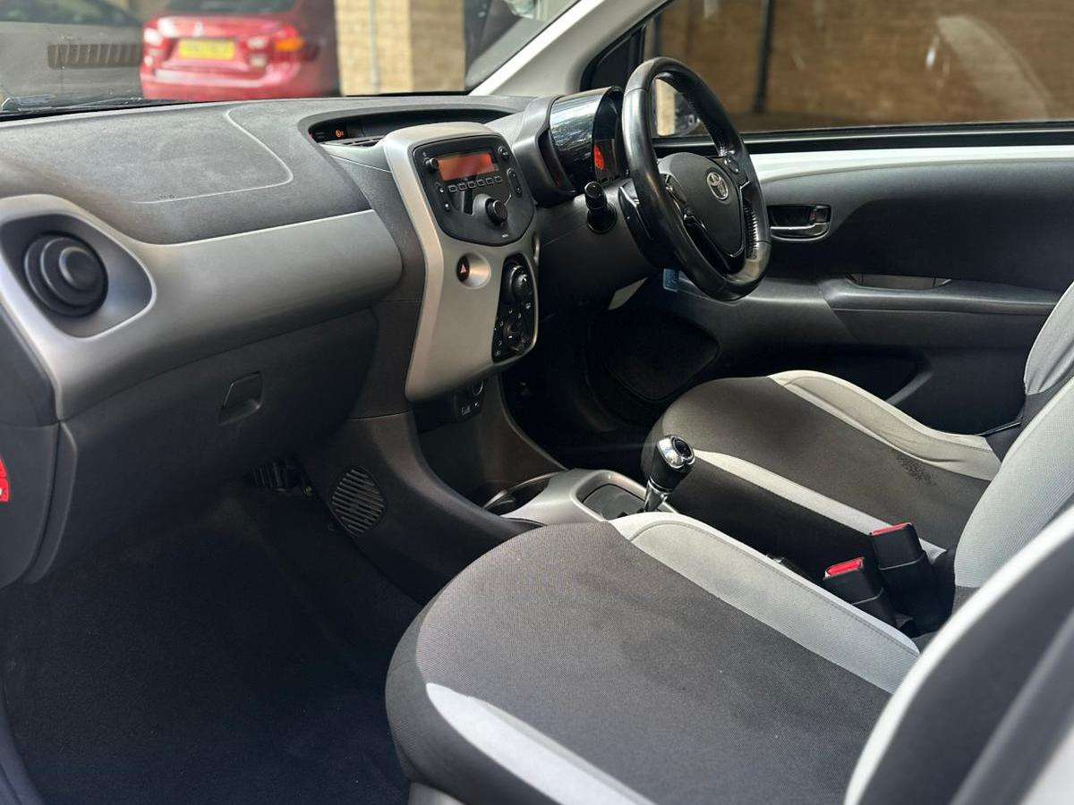 2017 TOYOTA AYGO 2017 TOYOTA AYGO