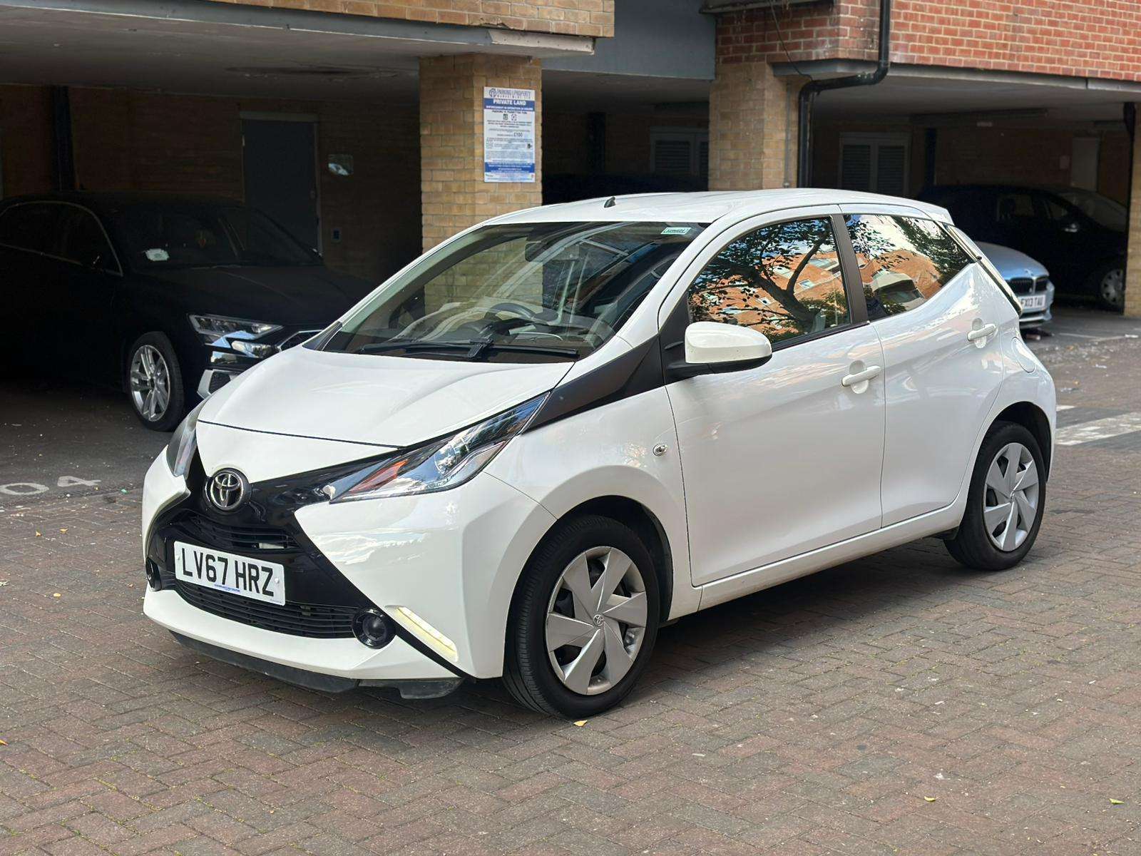 2017 TOYOTA AYGO 2017 TOYOTA AYGO