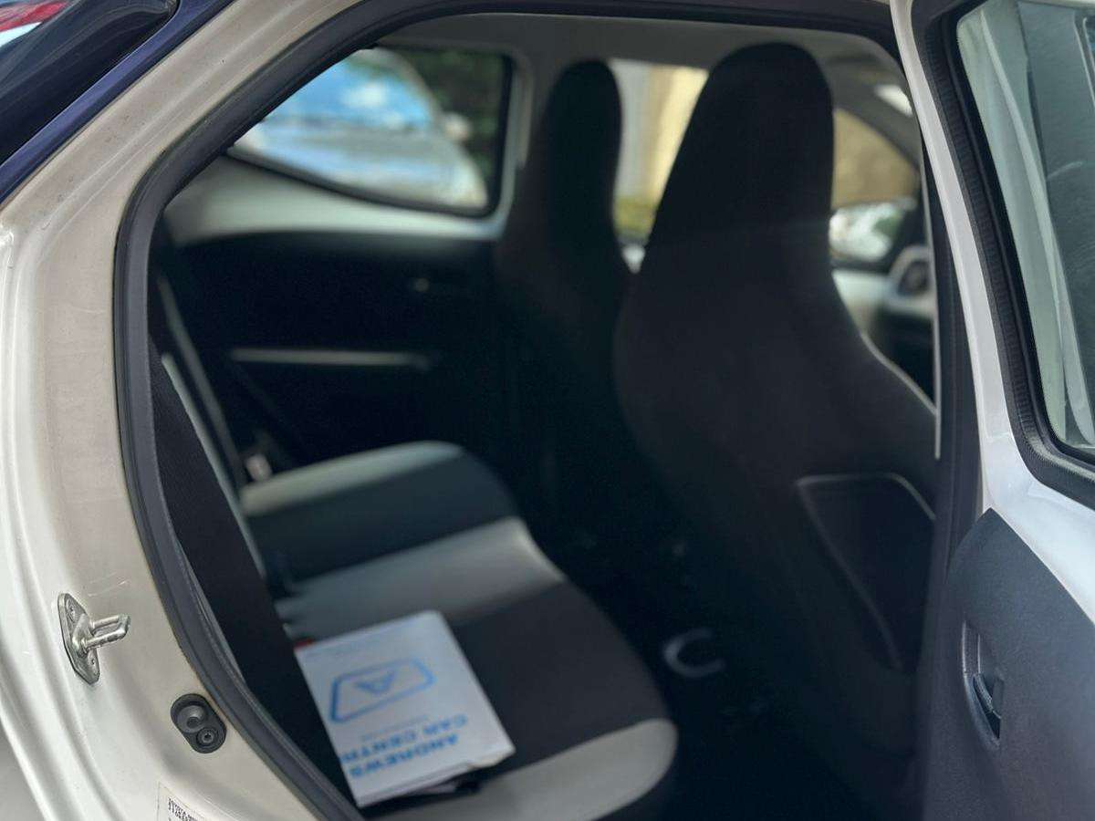 2017 TOYOTA AYGO 2017 TOYOTA AYGO