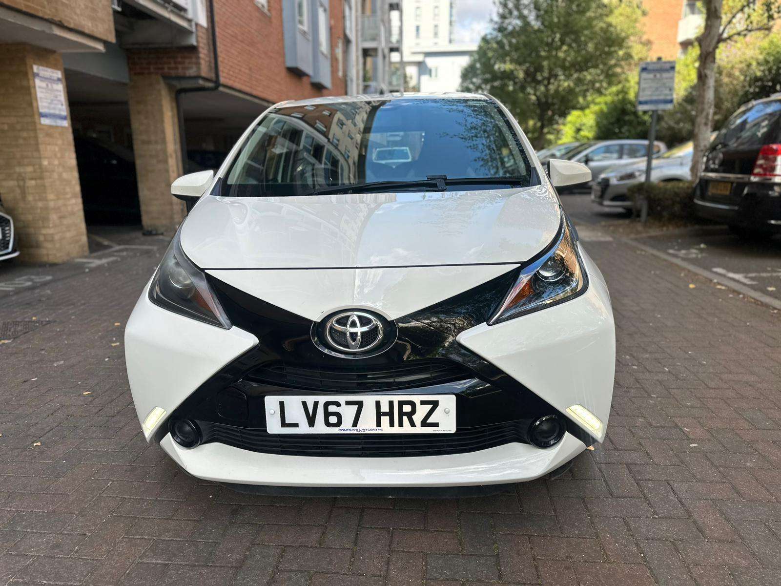 2017 TOYOTA AYGO 2017 TOYOTA AYGO