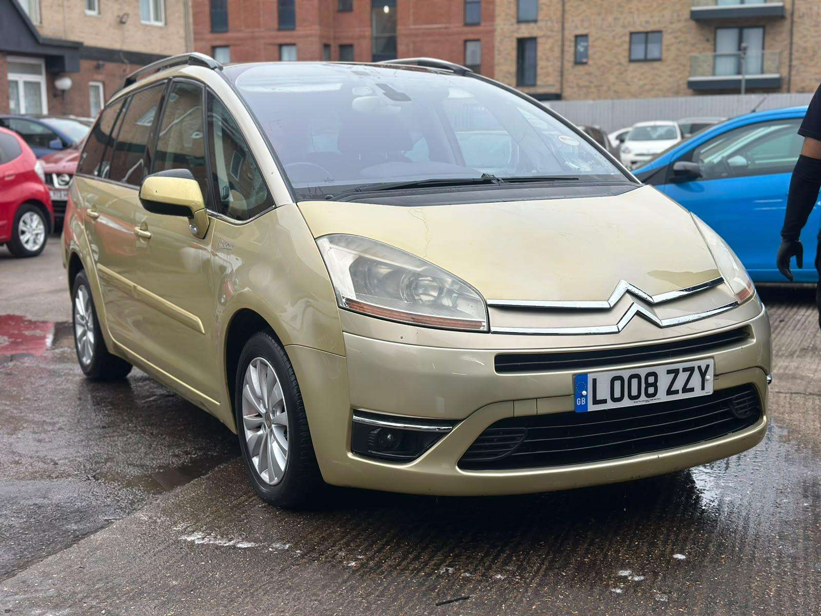 A 2008 CITROEN GRAND C4 PICASSO 2.0i Exclusive MPV 5dr Petrol EGS6 Euro 4 (143 ps) A 2008 CITROEN GRAND C4 PICASSO 2.0i Exclusive MPV 5dr Petrol EGS6 Euro 4 (143 ps)