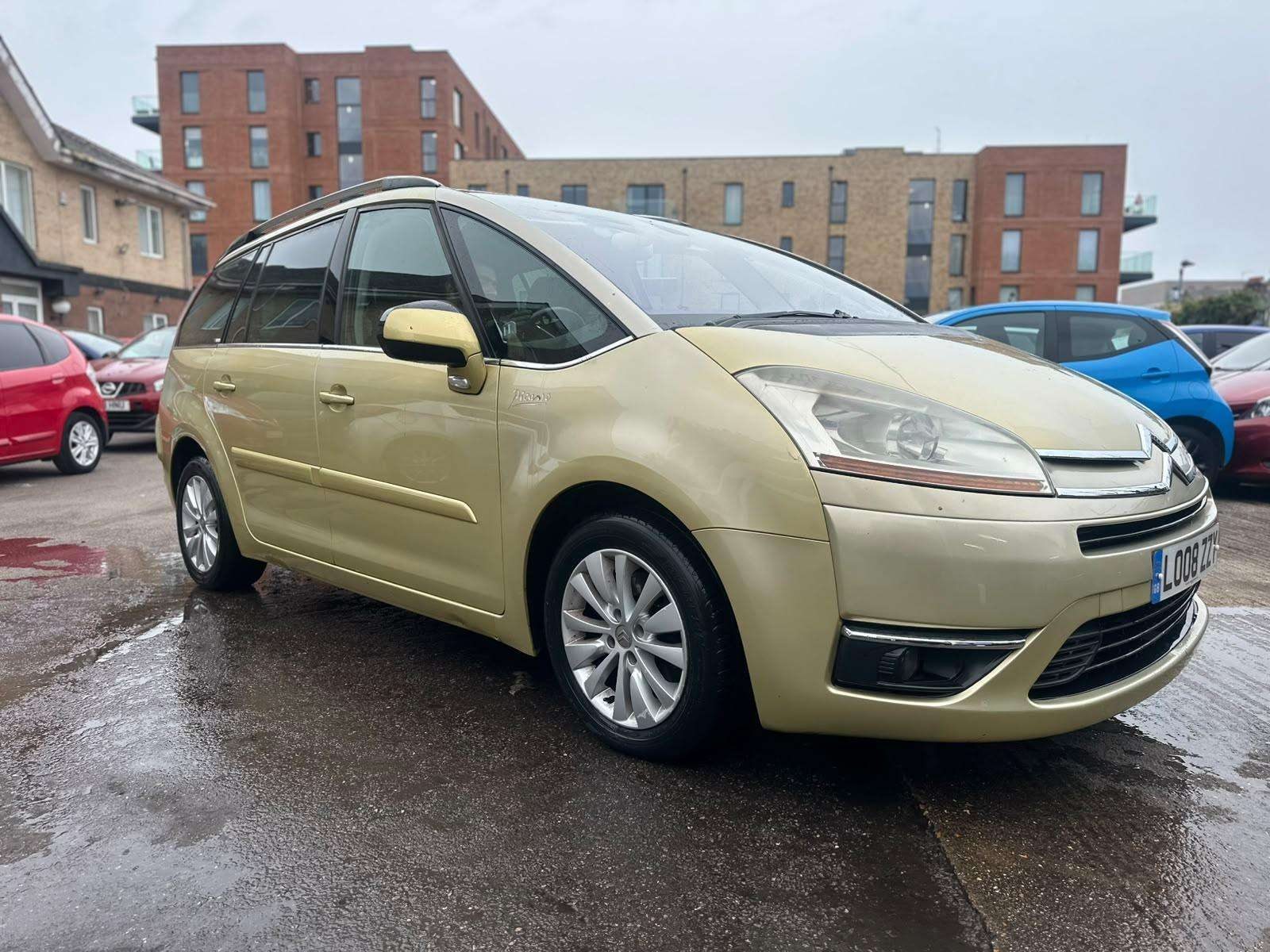 A 2008 CITROEN GRAND C4 PICASSO 2.0i Exclusive MPV 5dr Petrol EGS6 Euro 4 (143 ps) A 2008 CITROEN GRAND C4 PICASSO 2.0i Exclusive MPV 5dr Petrol EGS6 Euro 4 (143 ps)
