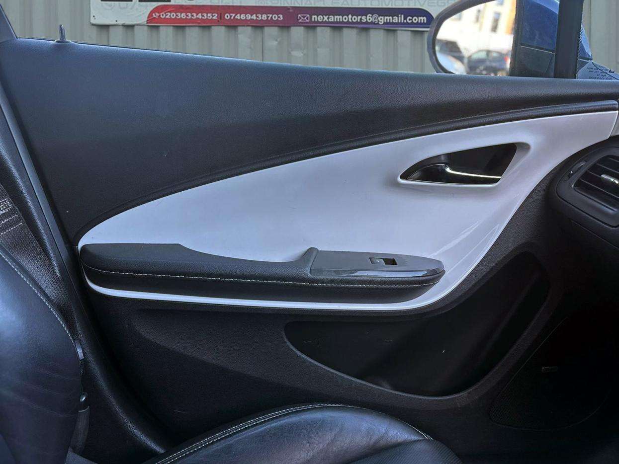 2015 VAUXHALL AMPERA 2015 VAUXHALL AMPERA