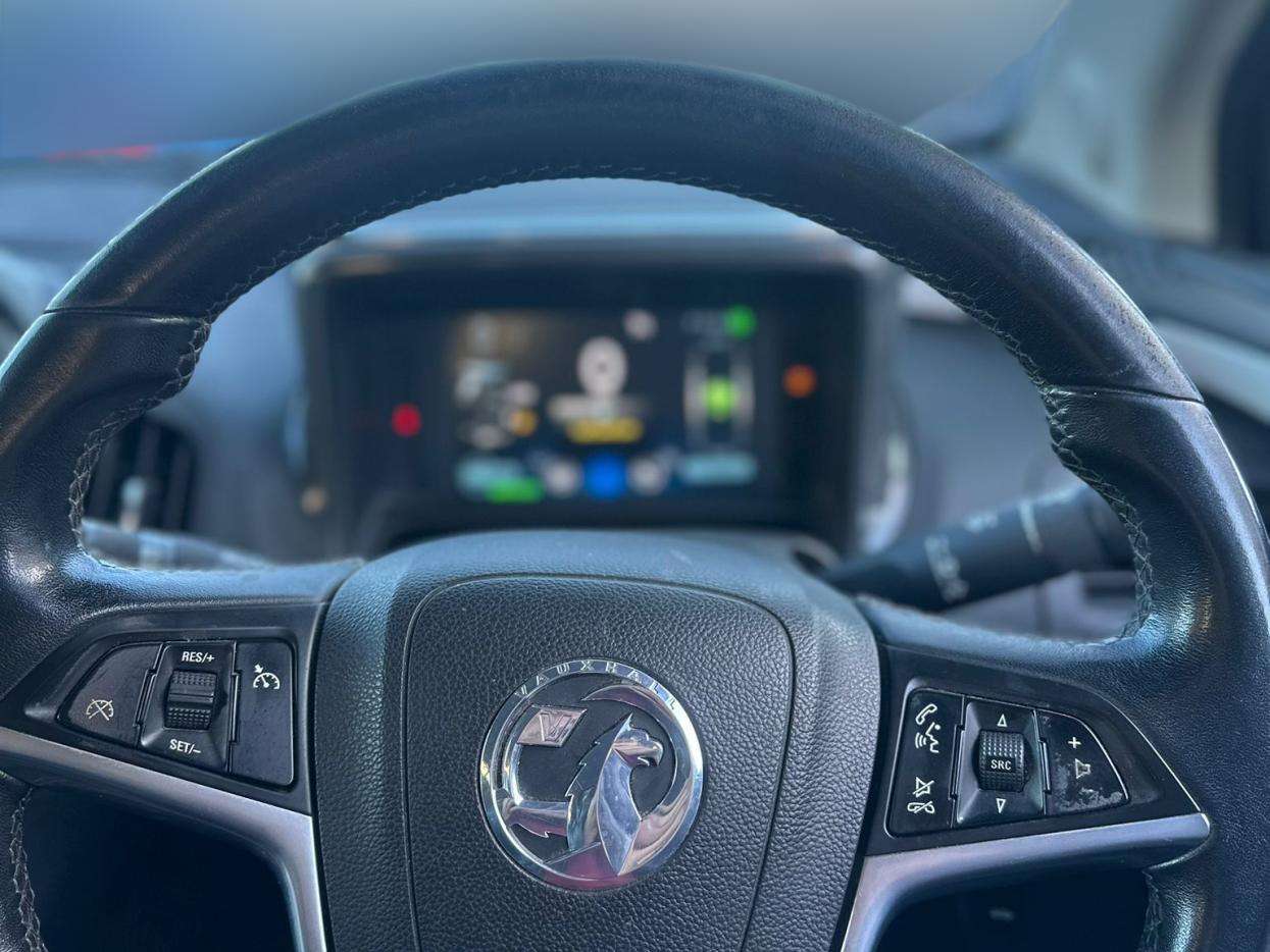 2015 VAUXHALL AMPERA 2015 VAUXHALL AMPERA