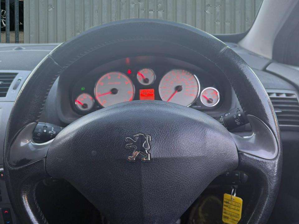 2004 PEUGEOT 407 SW 2004 PEUGEOT 407 SW