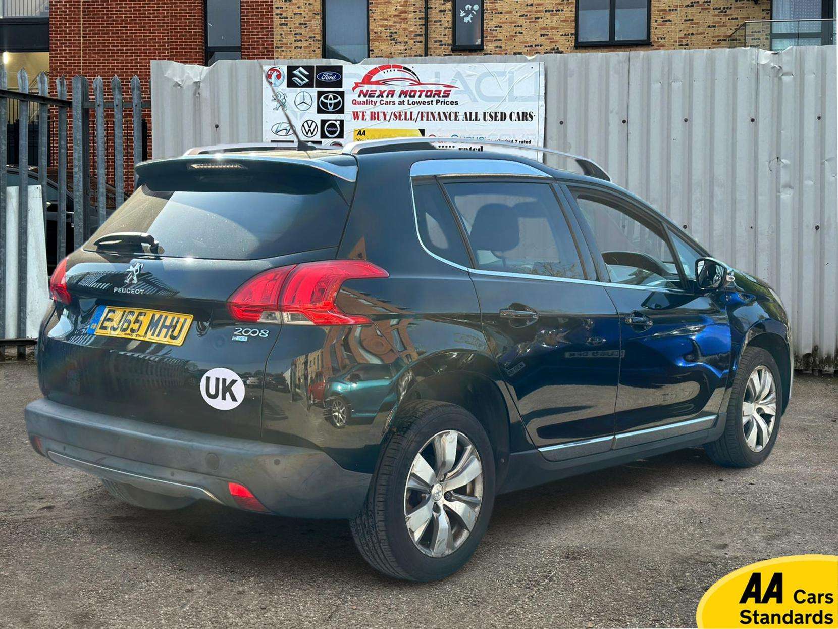 2015 PEUGEOT 2008 2015 PEUGEOT 2008
